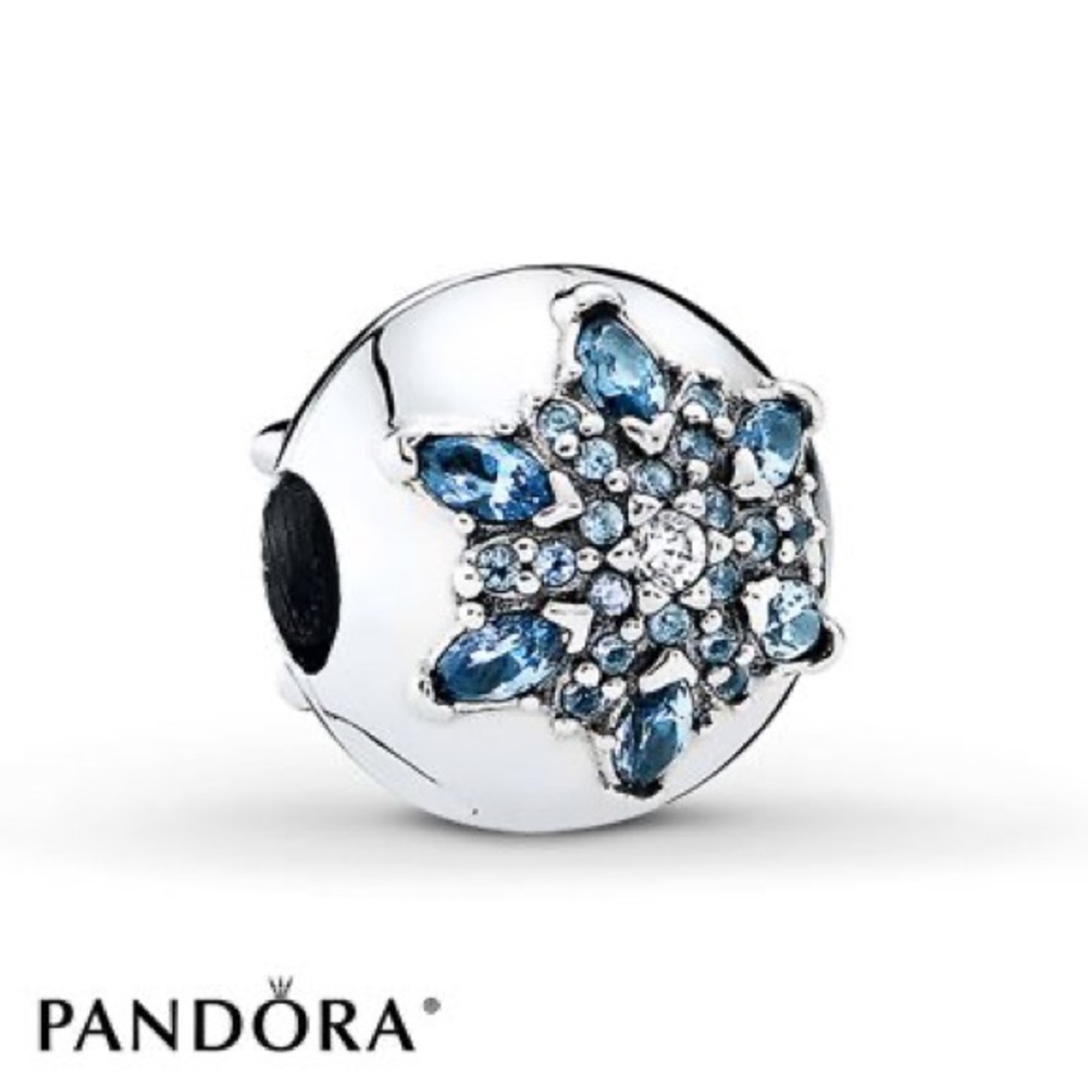Crystallized Pandora clip from the 2016 collection